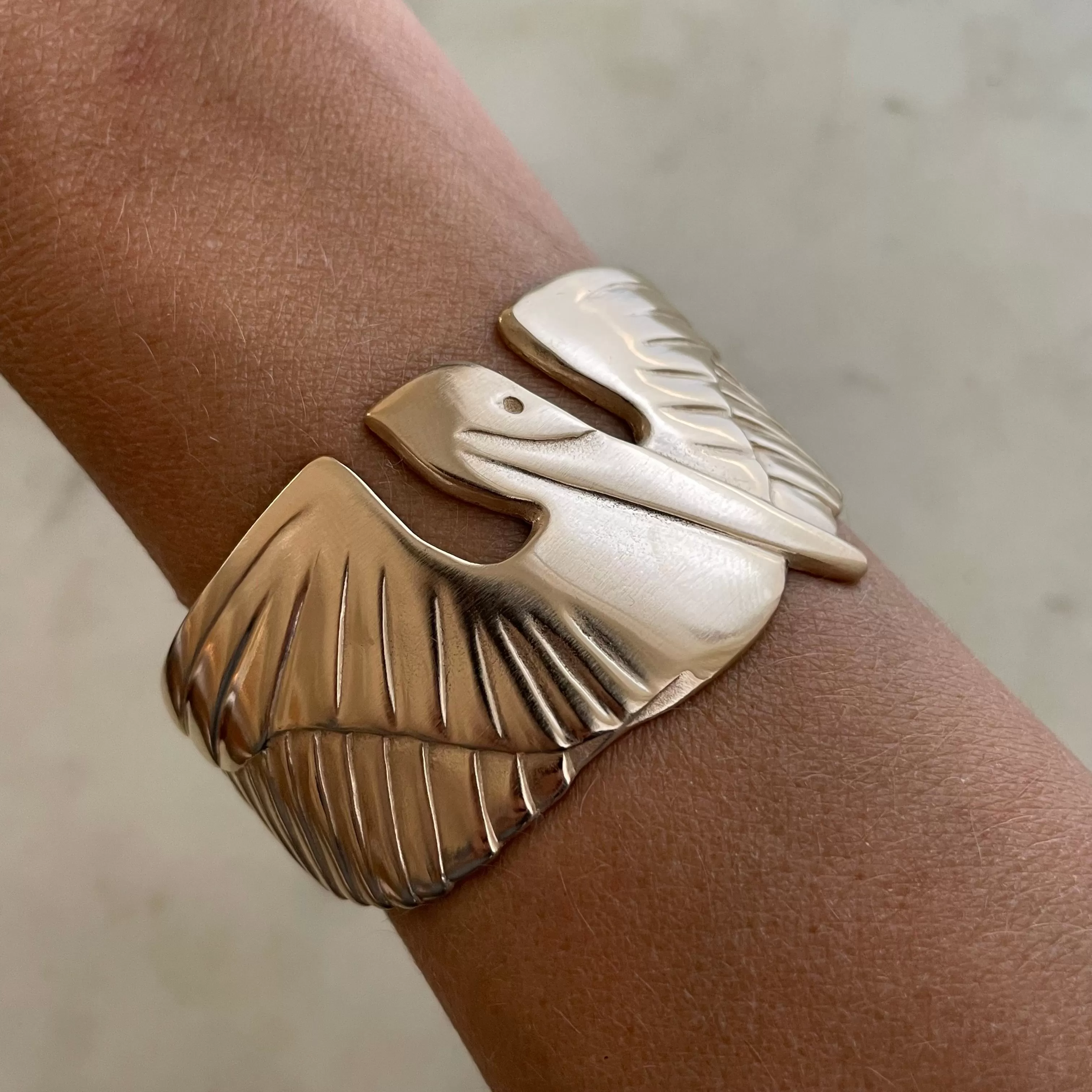 14K GOLD PELICAN CUFF