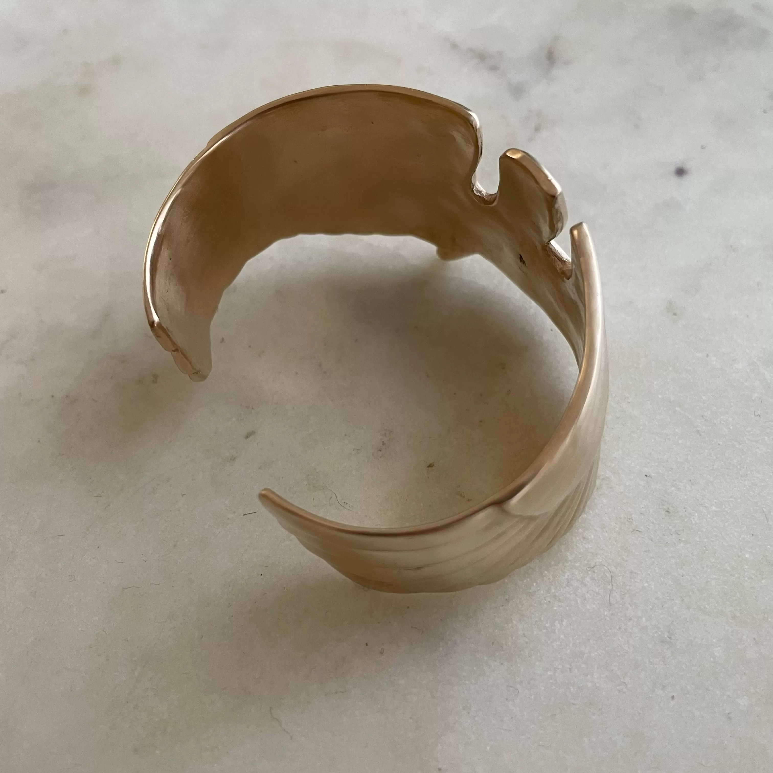 14K GOLD PELICAN CUFF