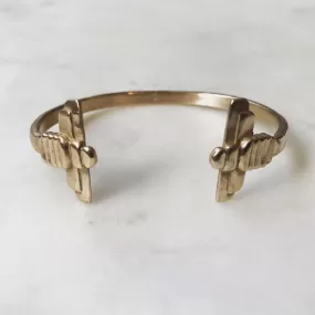 BEE CUFF