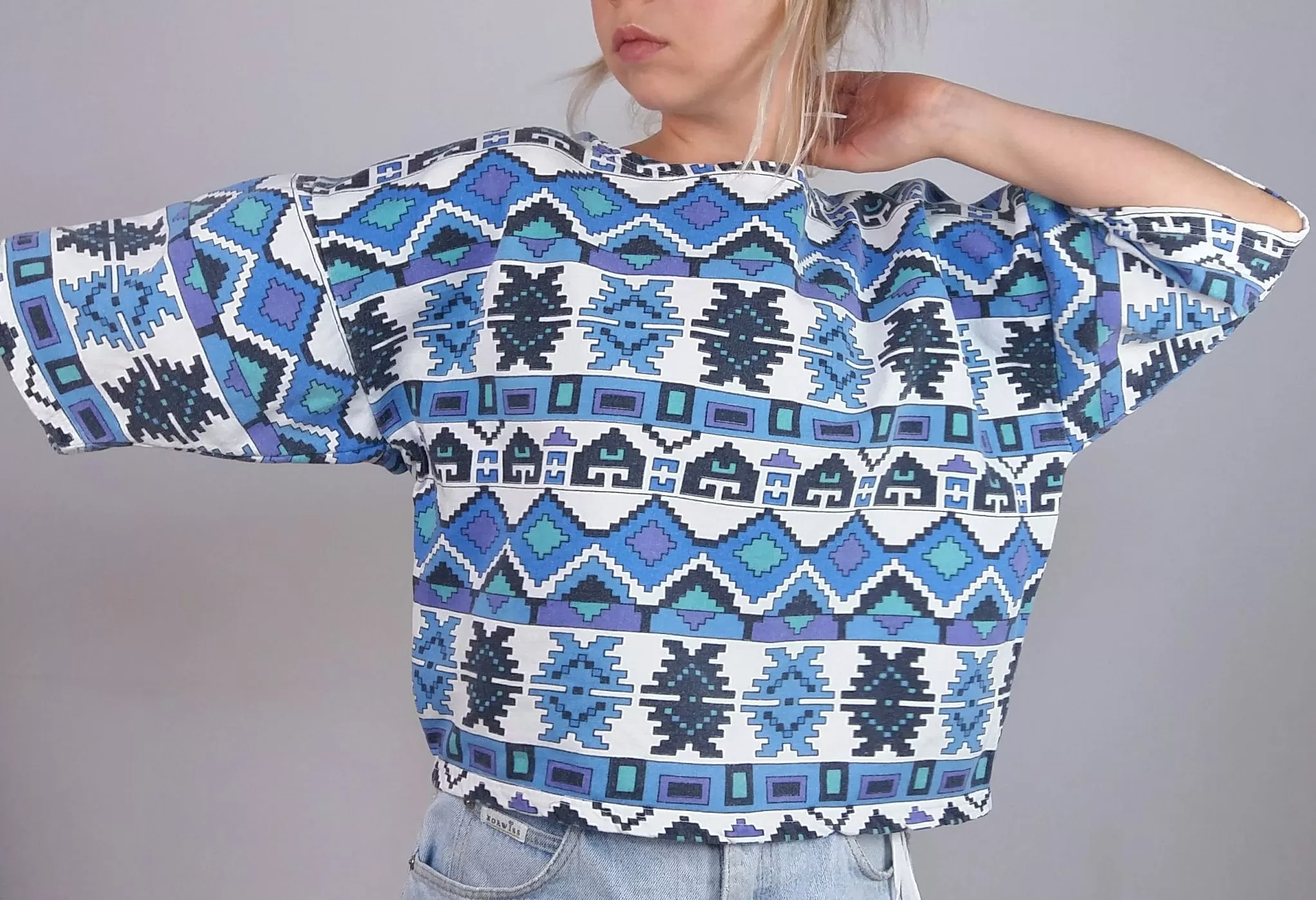 CHECK UP Patterned Crop T-shirt - size S-M