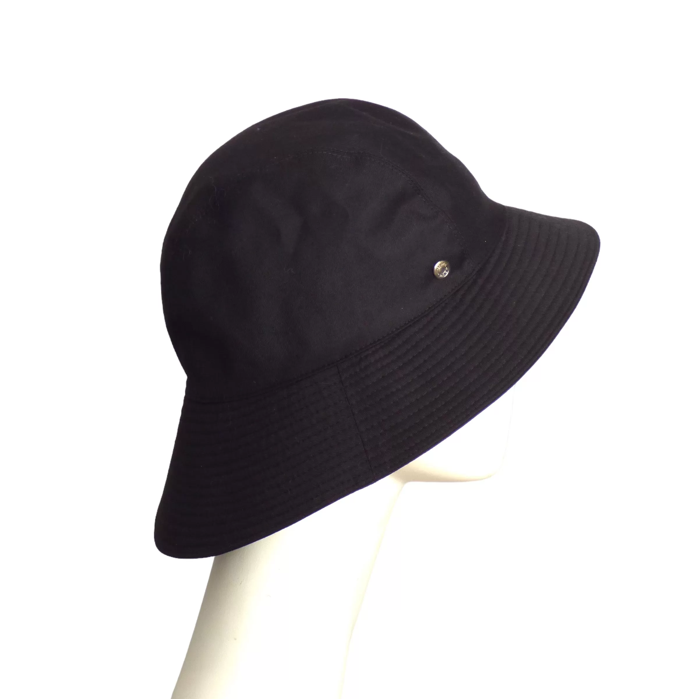 HERMES- Black Calvi Bucket Hat, Size 58