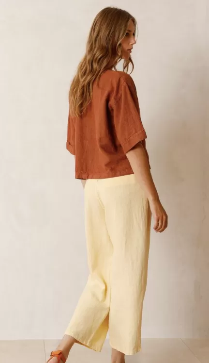 Indi & Cold Linen Crop Overshirt | Cinnamon