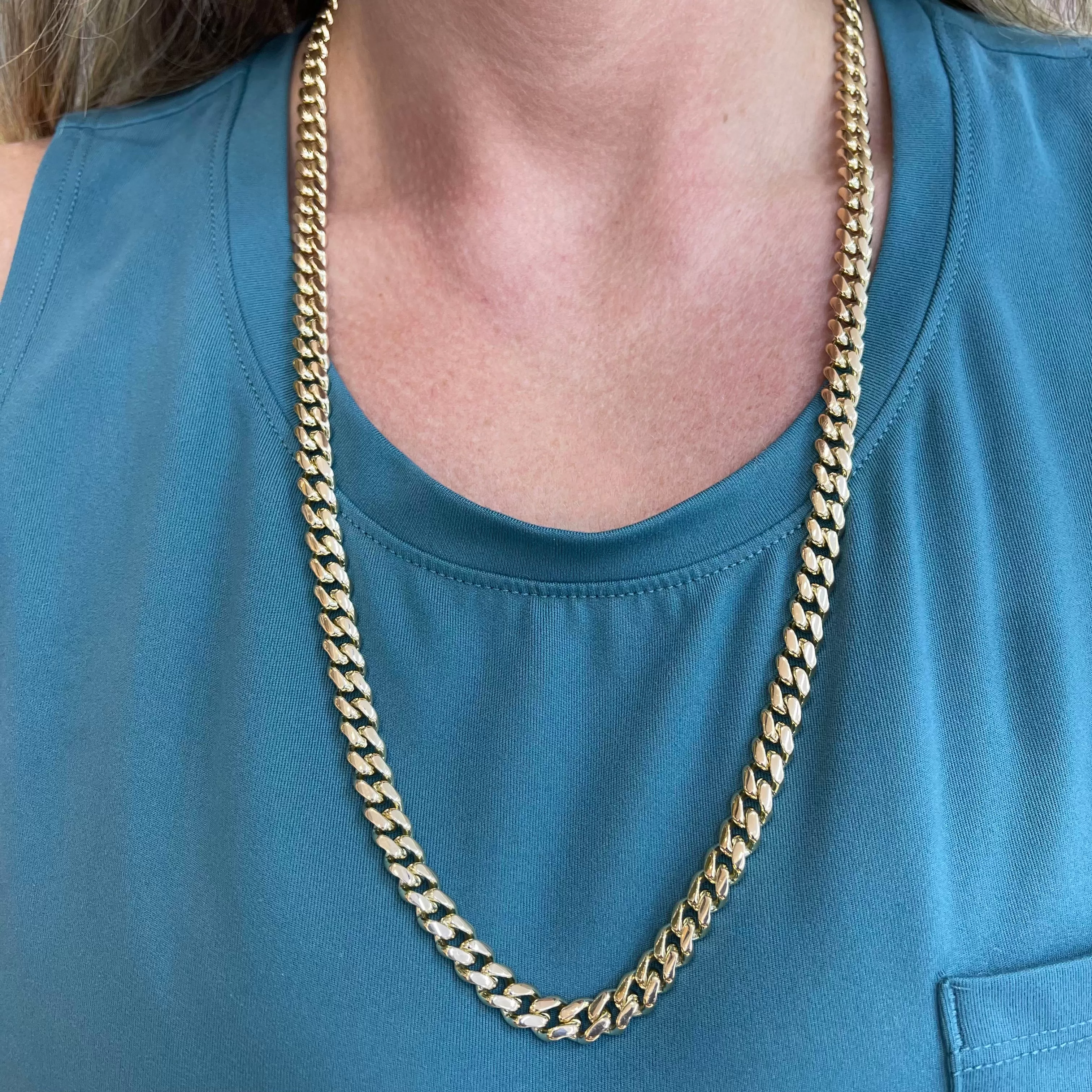 Ladies 10K Yellow Gold Cuban Chain Necklace