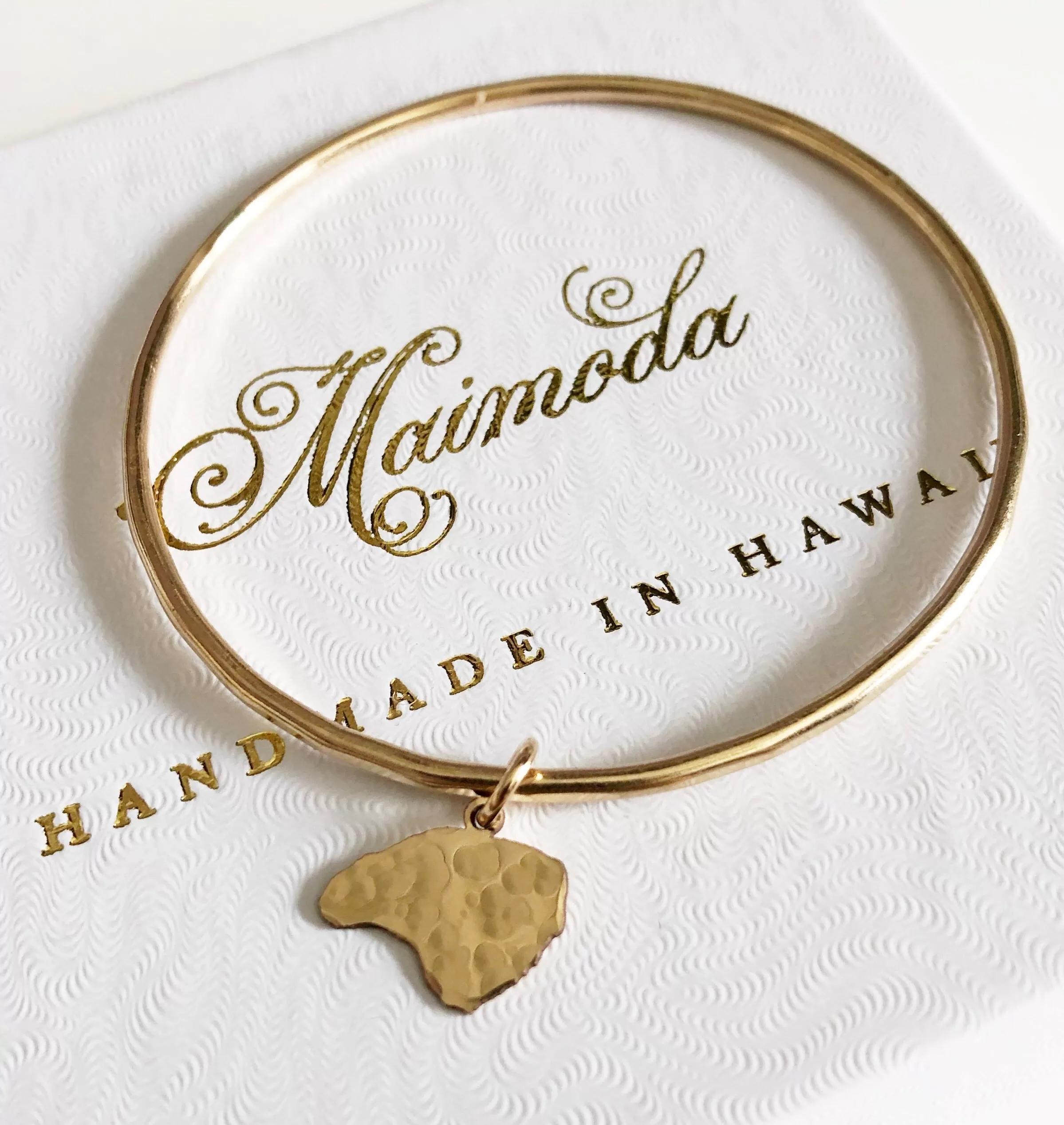 Lanai charm bangle (B425)