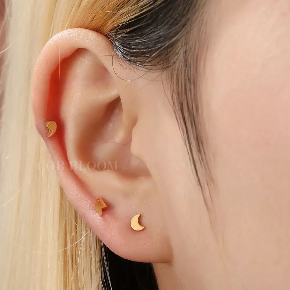 Minimal Small Comma Flat Back Stud (16G)