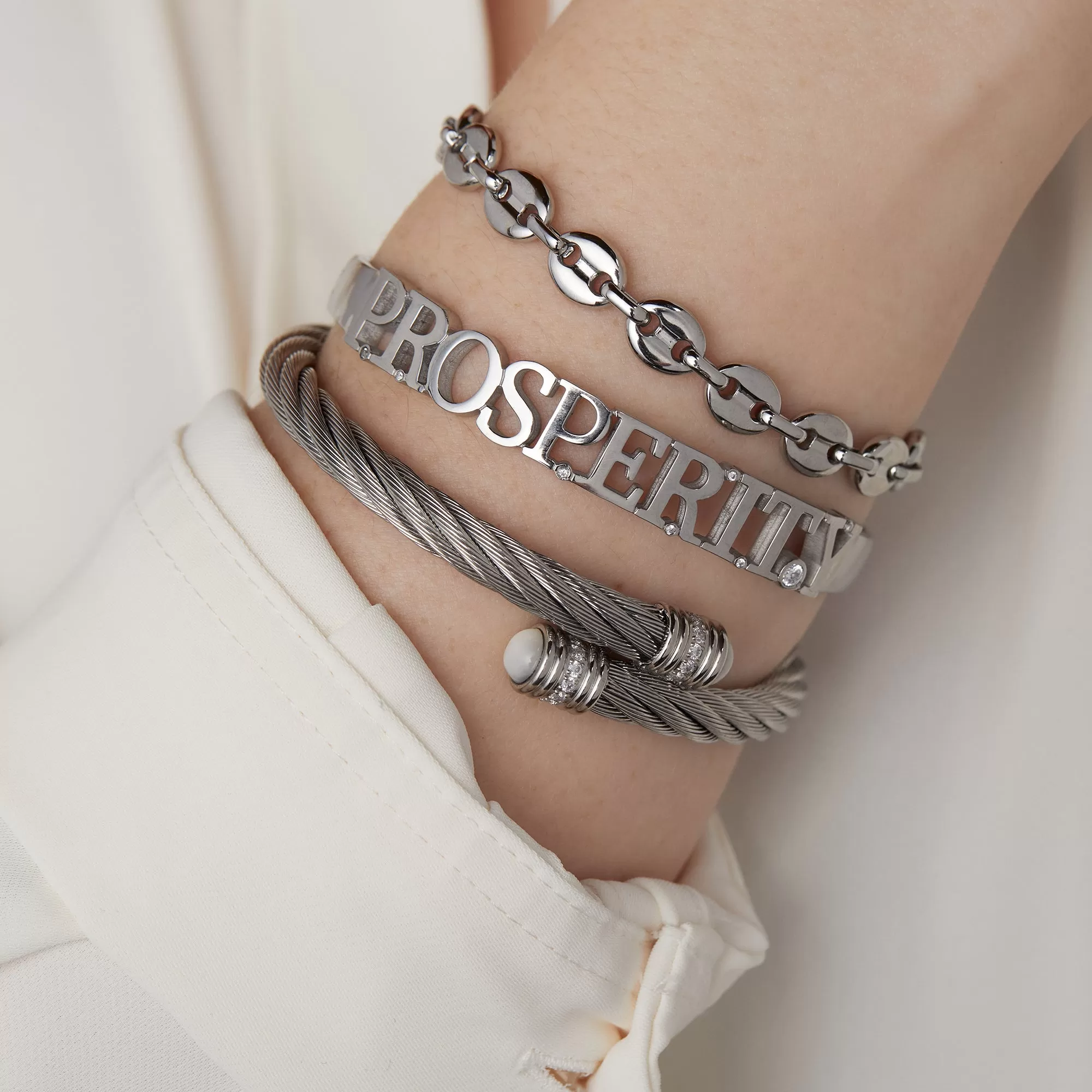 Prosperity Hinge Bracelet