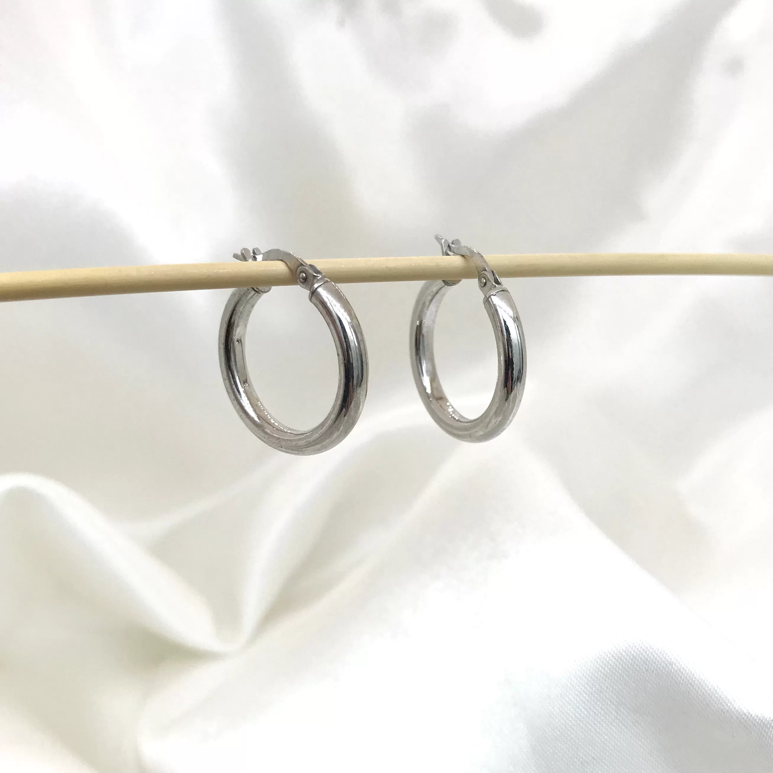 The Classic 925 Sterling Silver Hoops- 3 Sizes