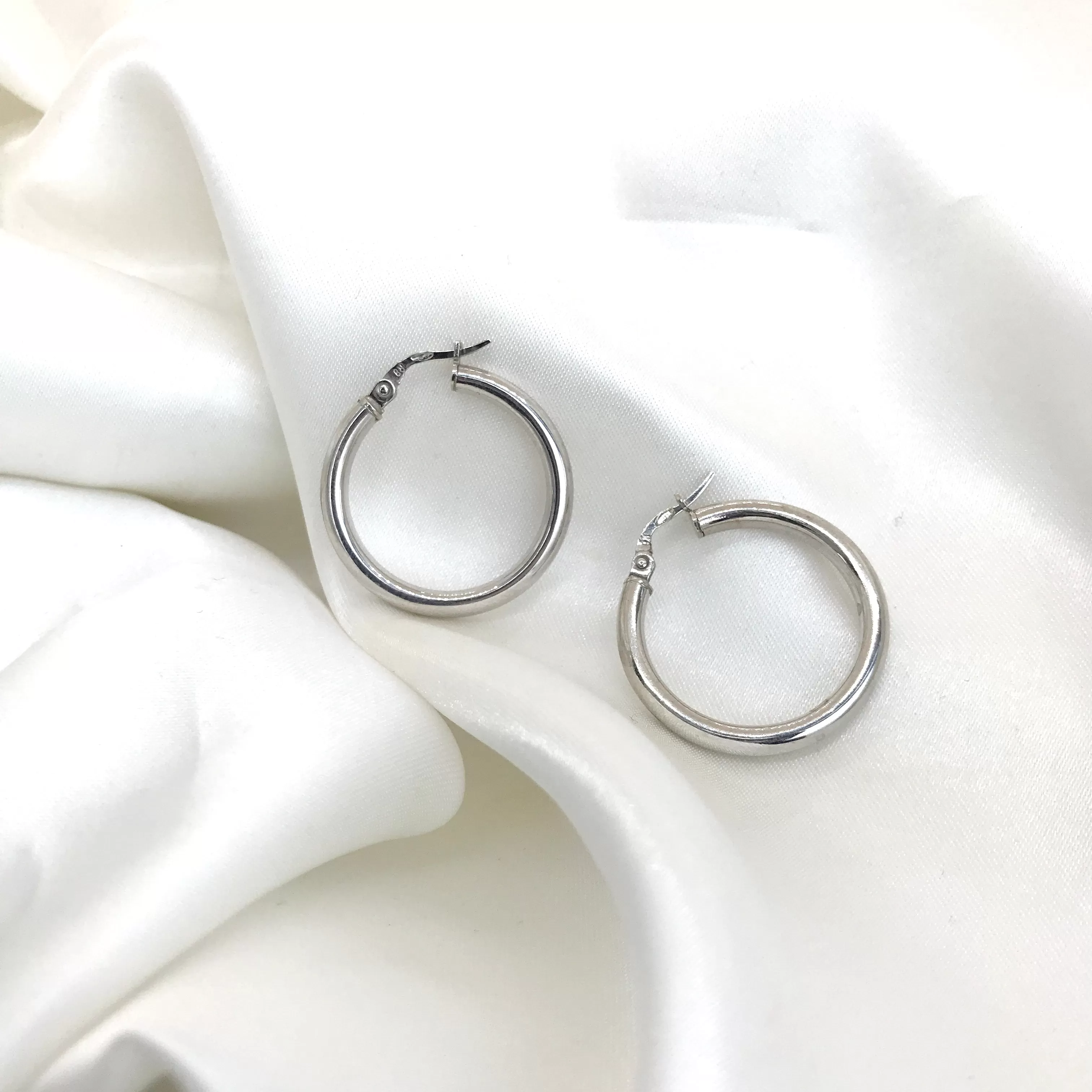 The Classic 925 Sterling Silver Hoops- 3 Sizes