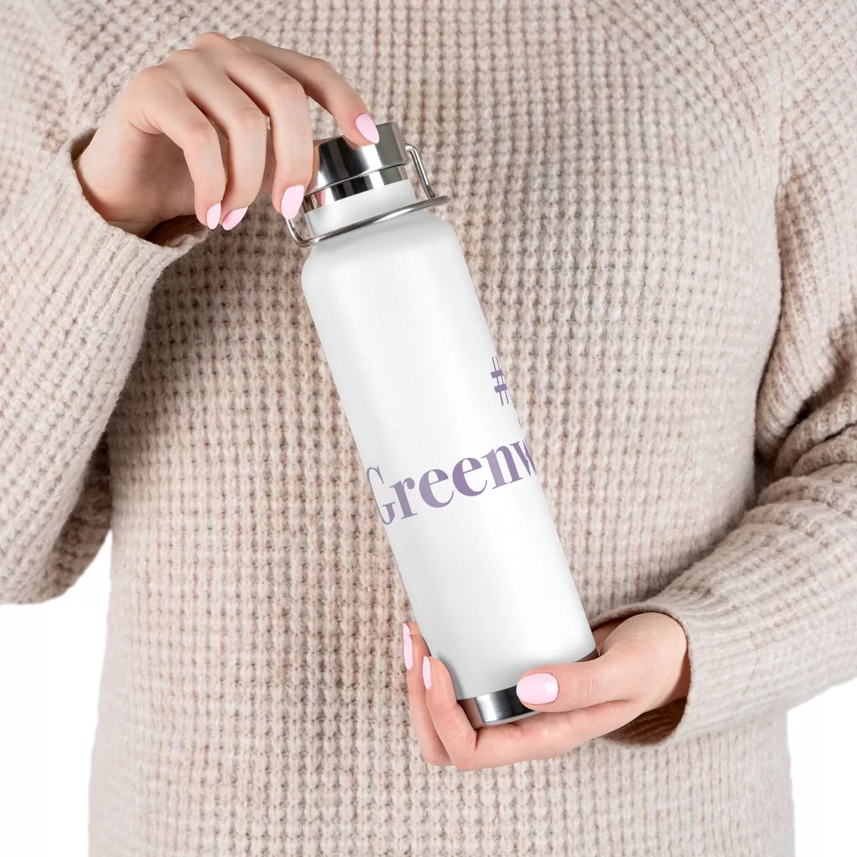 #thegreenwichlife 22oz Vacuum Insulated Bottle